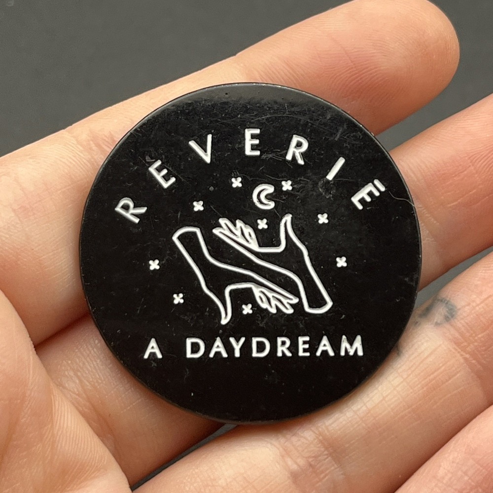Reverie A‎ Daydream Lapel Hat Pin